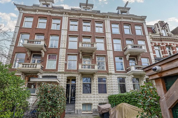 For rent: Linnaeusstraat 25-1, 1093EE Amsterdam